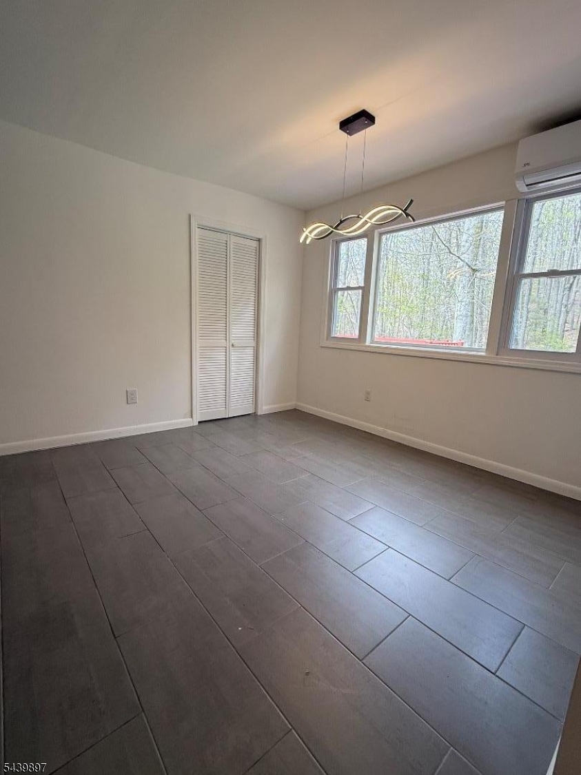 Barry Lakes - Residential