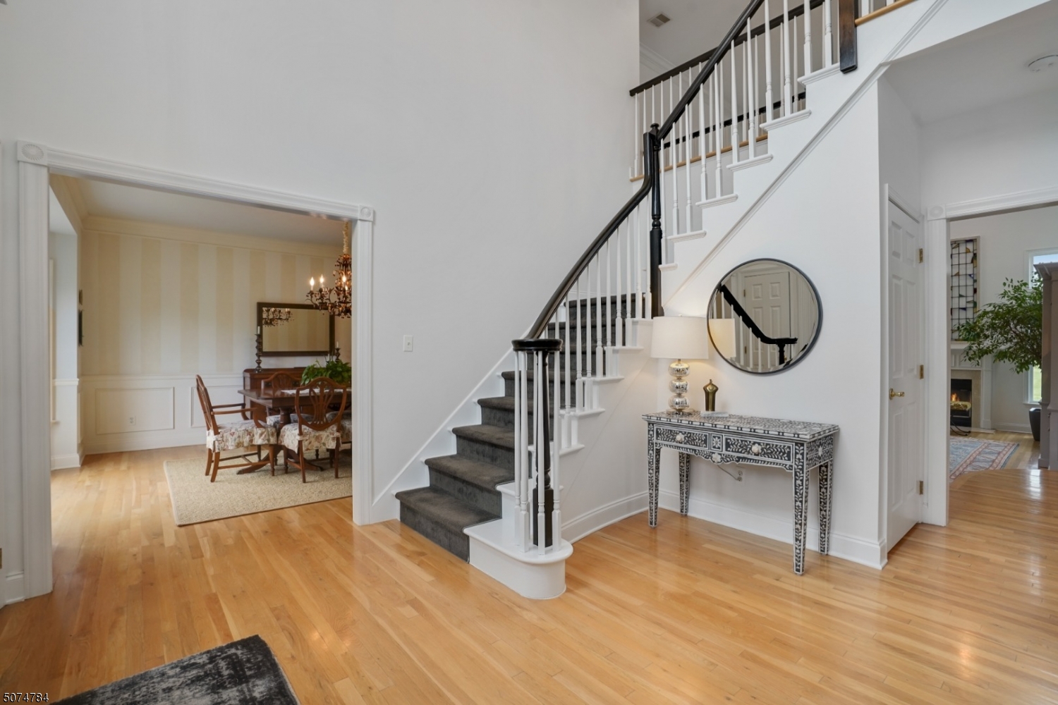 Ironia, Heritage VIII - Residential