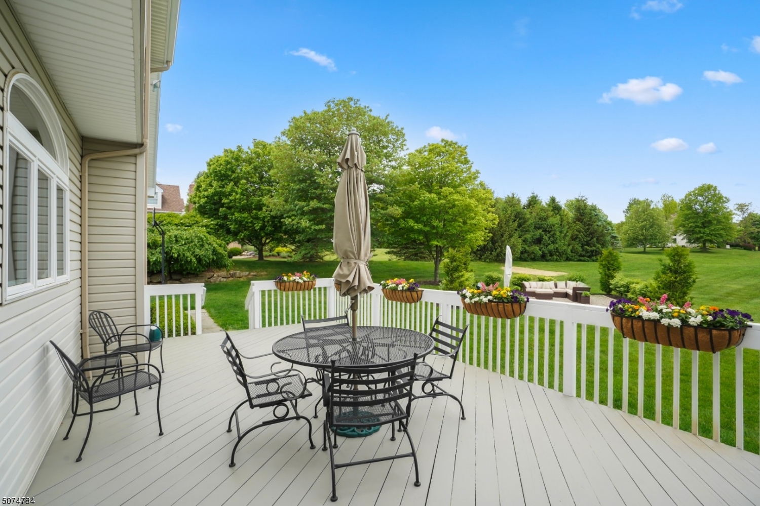 Ironia, Heritage VIII - Residential