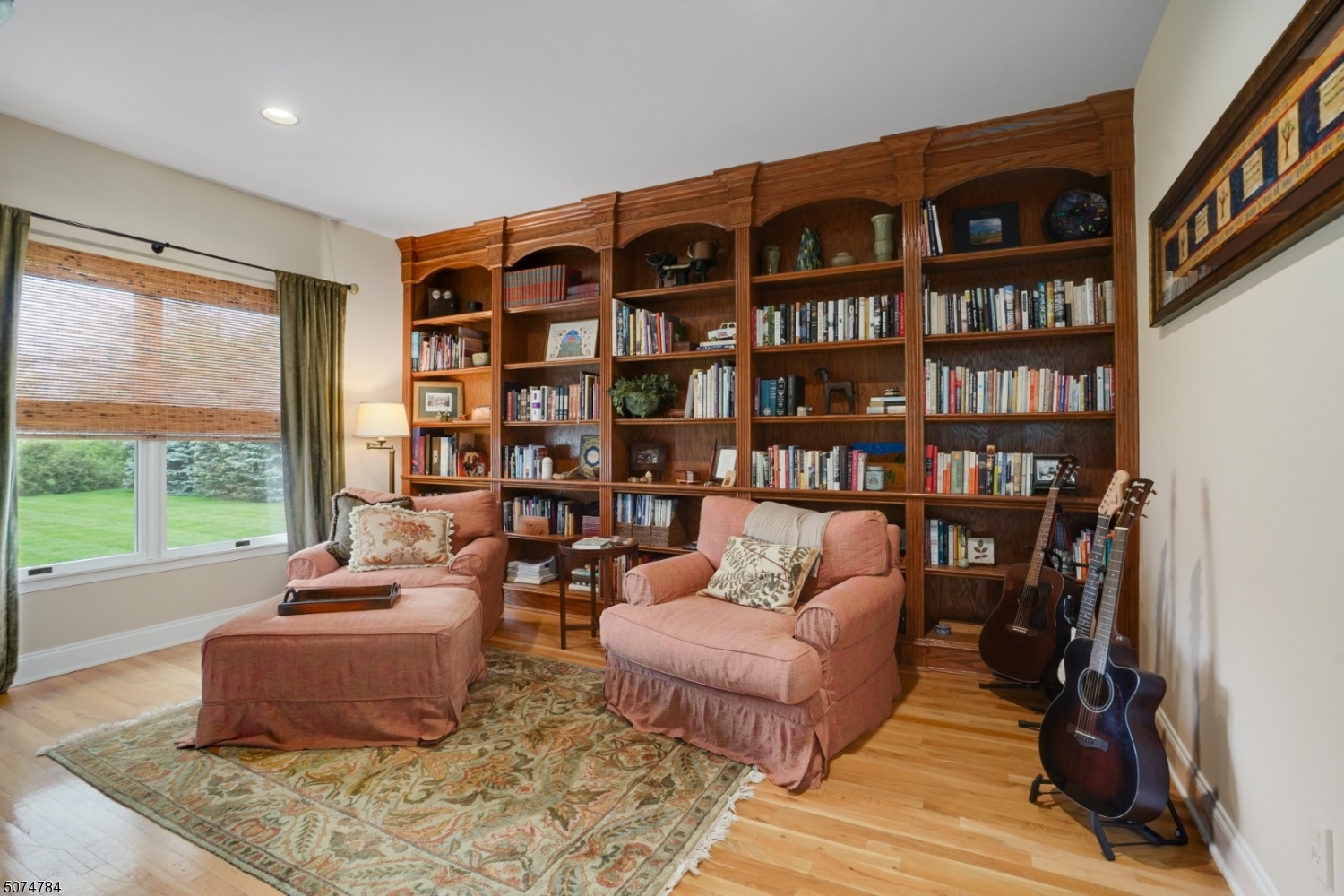 Ironia, Heritage VIII - Residential