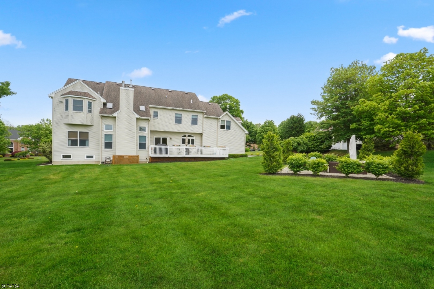 Ironia, Heritage VIII - Residential