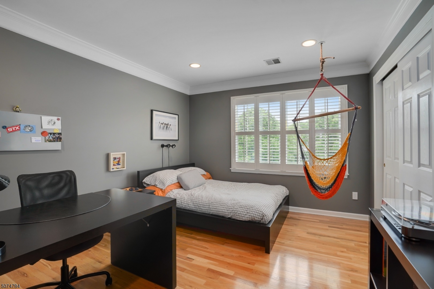 Ironia, Heritage VIII - Residential