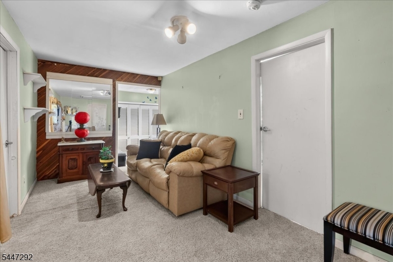 Upper Greenwood Lake - Residential