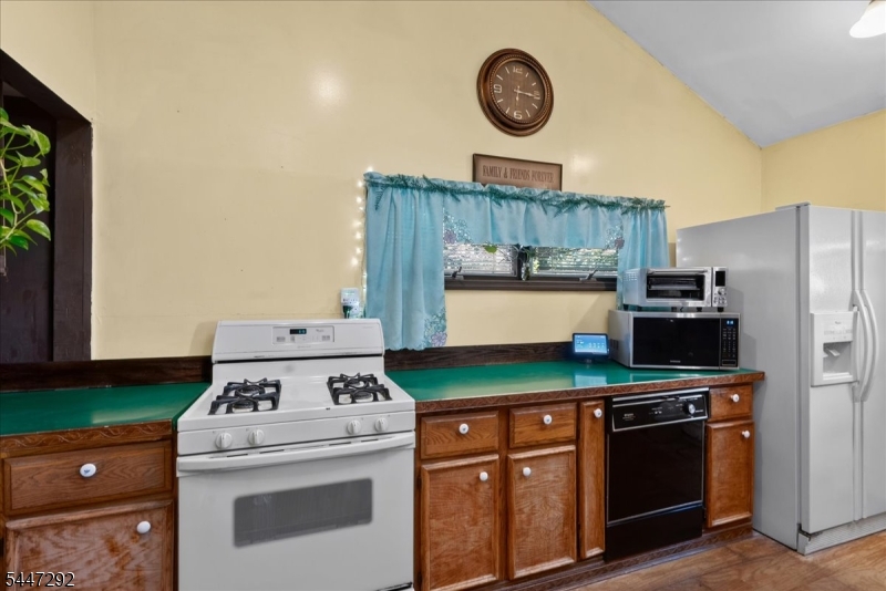 Upper Greenwood Lake - Residential