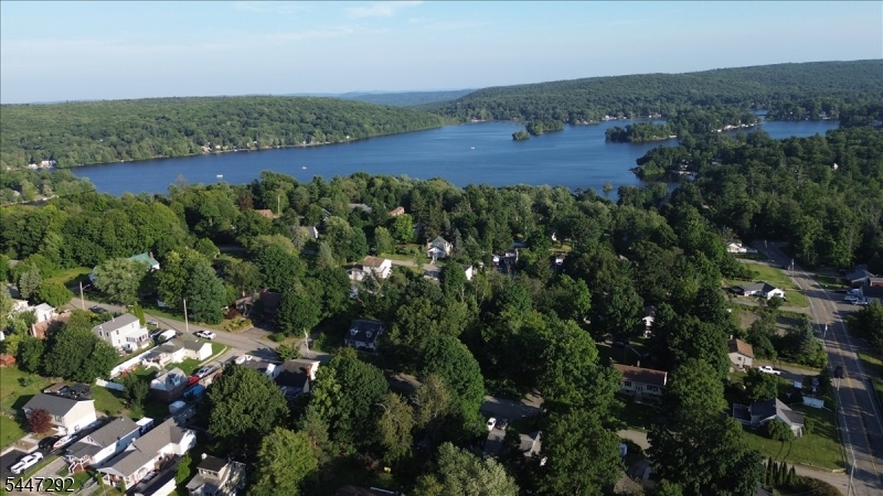 Upper Greenwood Lake - Residential