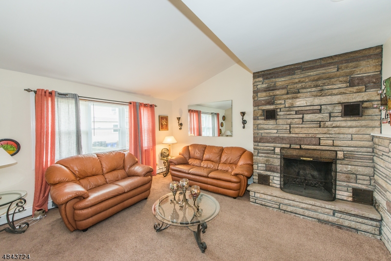 94, 96, 98 Broughton Ave. - Residential Income