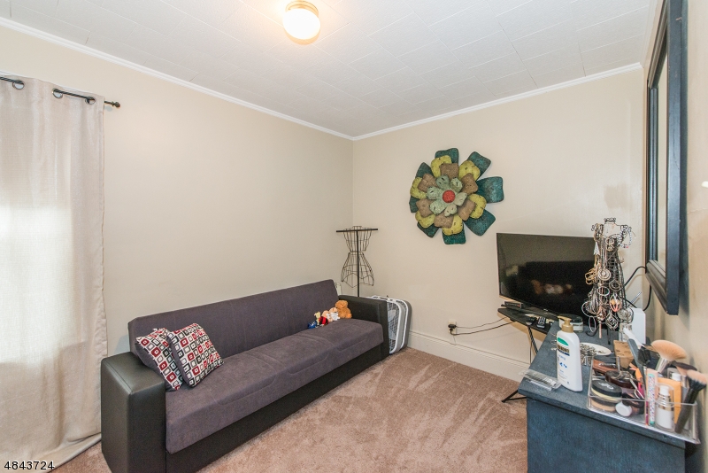 94, 96, 98 Broughton Ave. - Residential Income