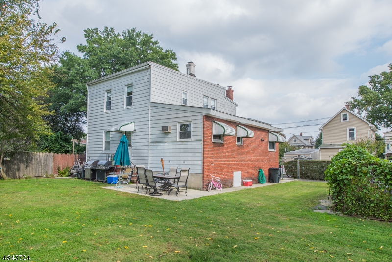 94, 96, 98 Broughton Ave. - Residential Income