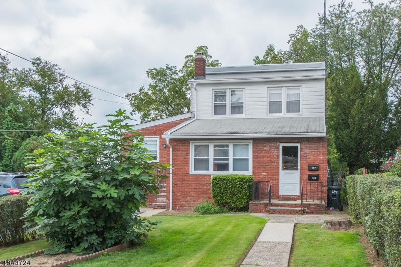 94, 96, 98 Broughton Ave. - Residential Income