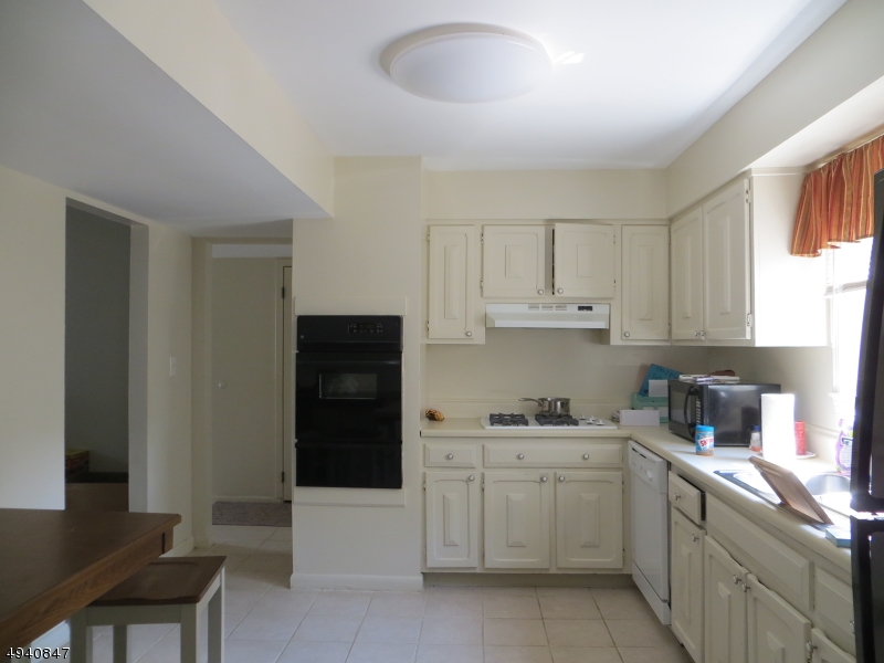 CLOVERHILL - Residential Lease