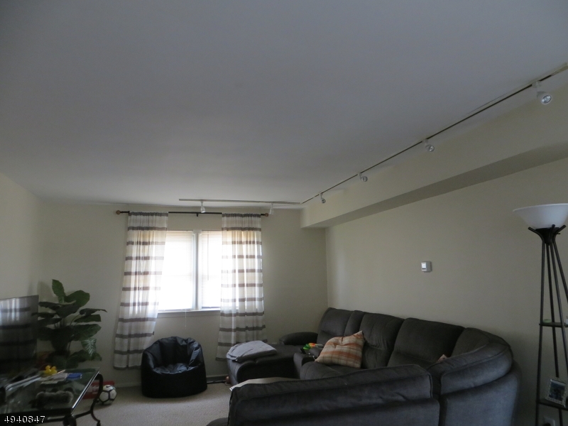 CLOVERHILL - Residential Lease