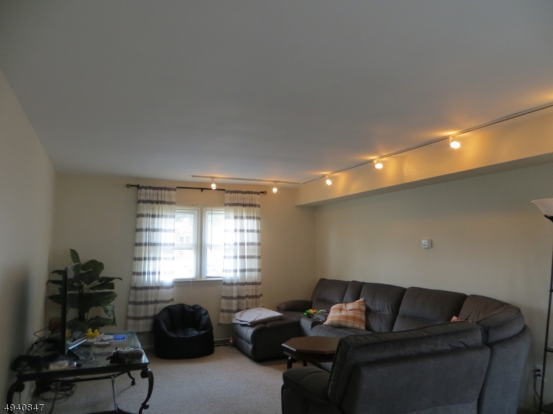 CLOVERHILL - Residential Lease
