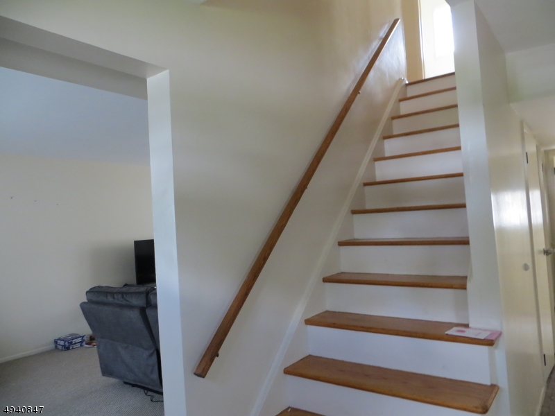 CLOVERHILL - Residential Lease