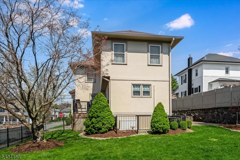 Hill Section - Residential
