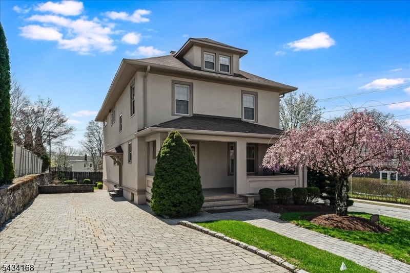 Hill Section - Residential