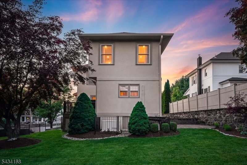Hill Section - Residential
