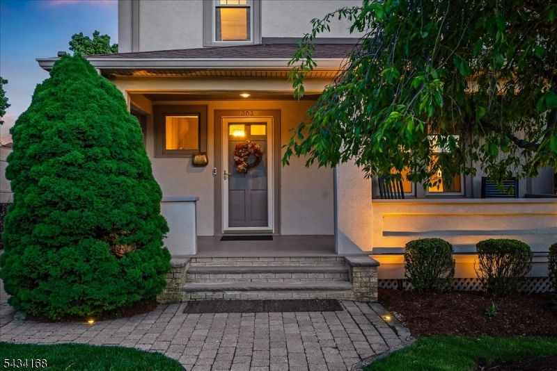 Hill Section - Residential