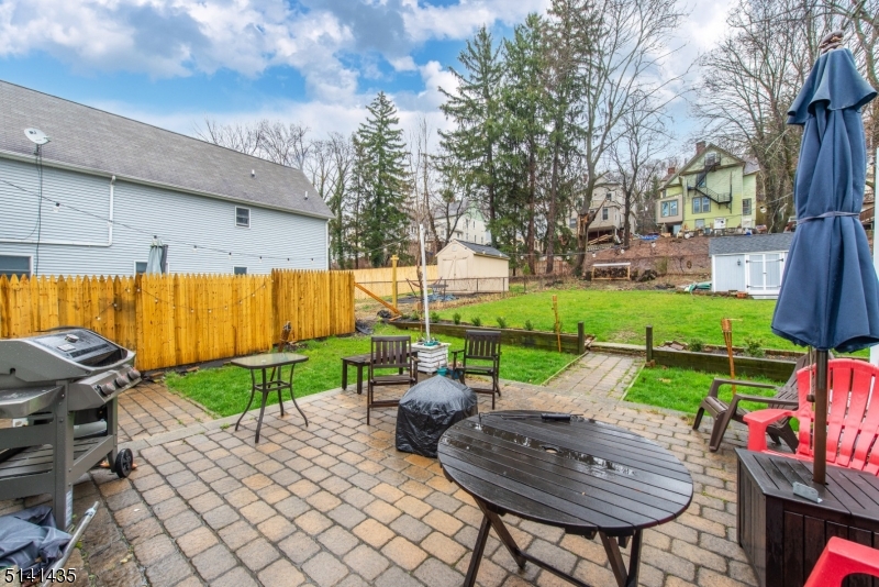 PHOENIX COMMONS - Residential