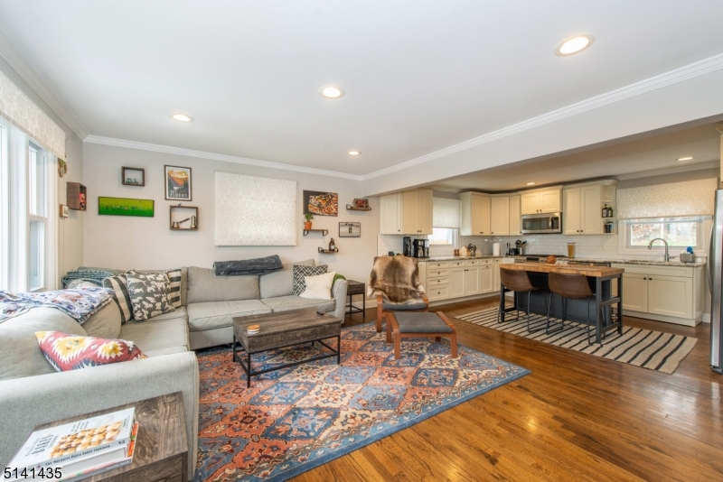 PHOENIX COMMONS - Residential