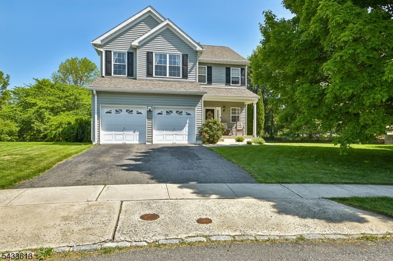 Greewnwich Chase - Residential