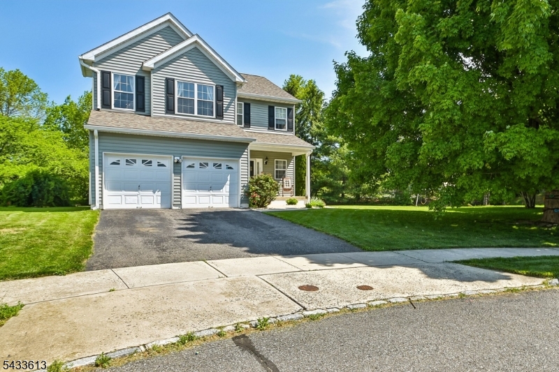 Greewnwich Chase - Residential