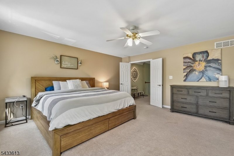 Greewnwich Chase - Residential