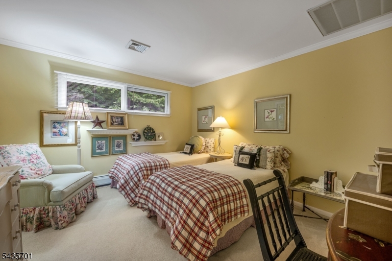 Erskine Lake - Residential