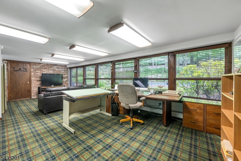 Erskine Lake - Residential
