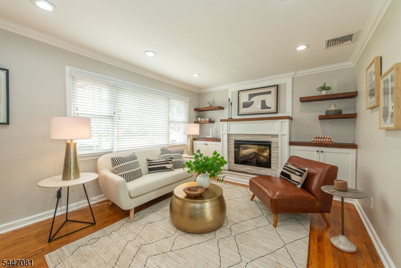 Oak View - Residential