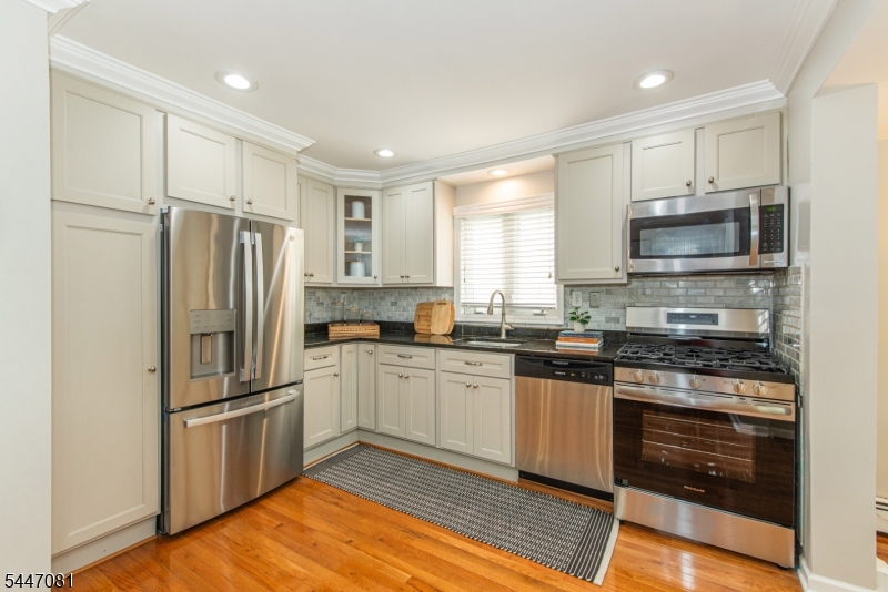 Oak View - Residential