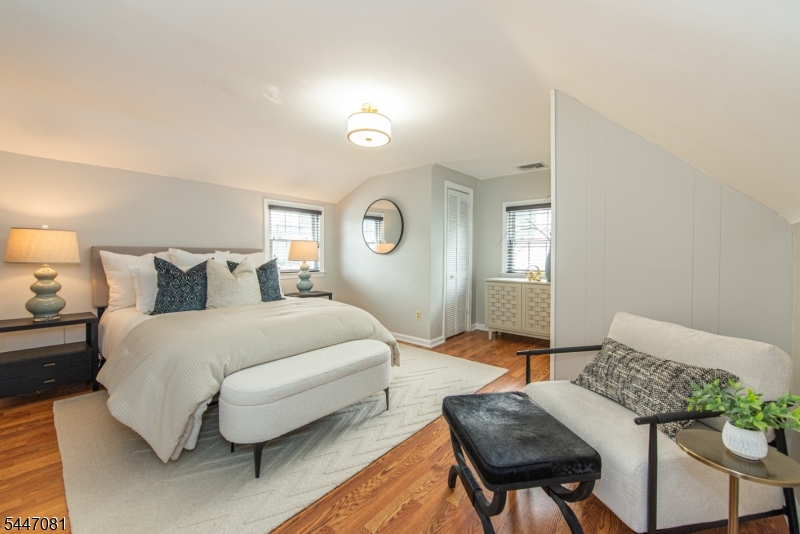 Oak View - Residential
