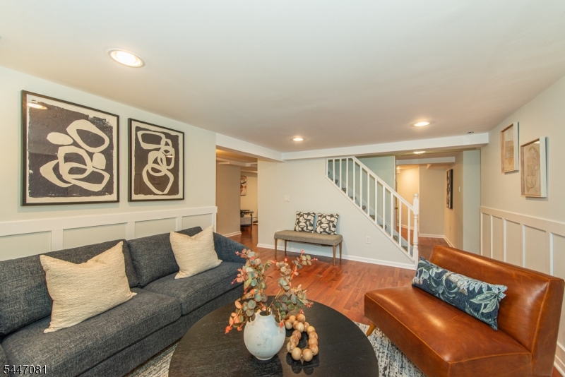 Oak View - Residential