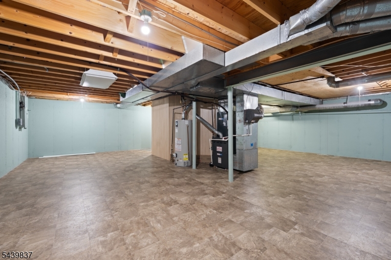 Montgomery Chase - Residential