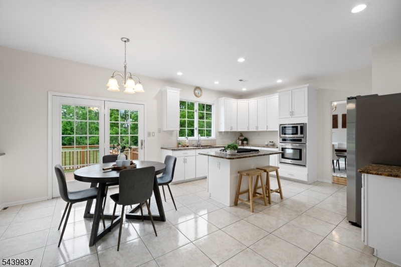 Montgomery Chase - Residential