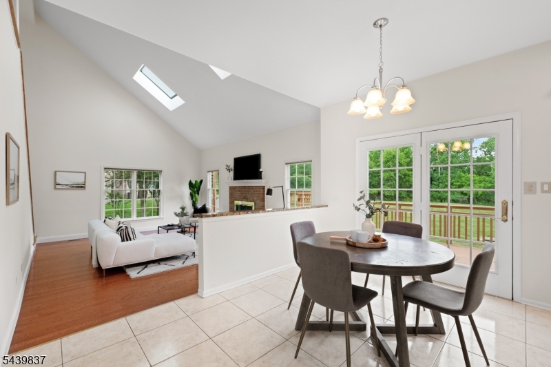 Montgomery Chase - Residential