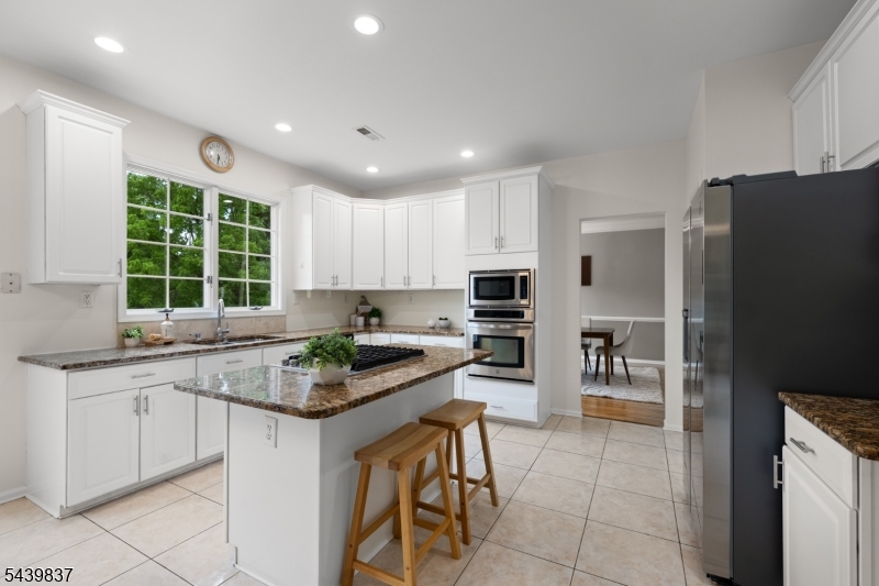 Montgomery Chase - Residential