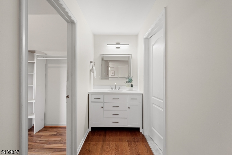 Montgomery Chase - Residential