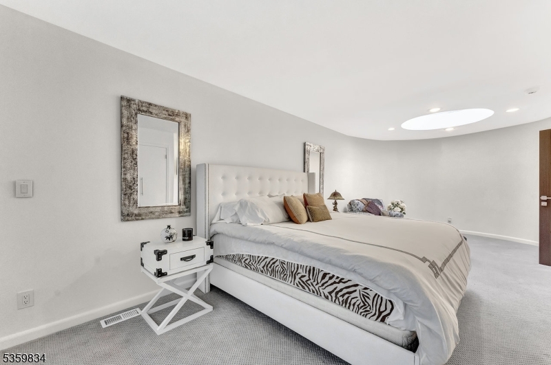 Llewellyn Park - Residential