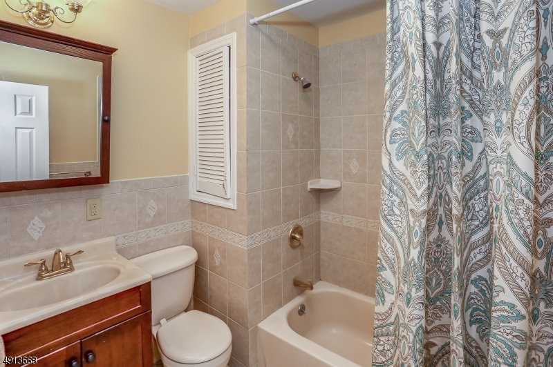 Cedar Knolls - Residential