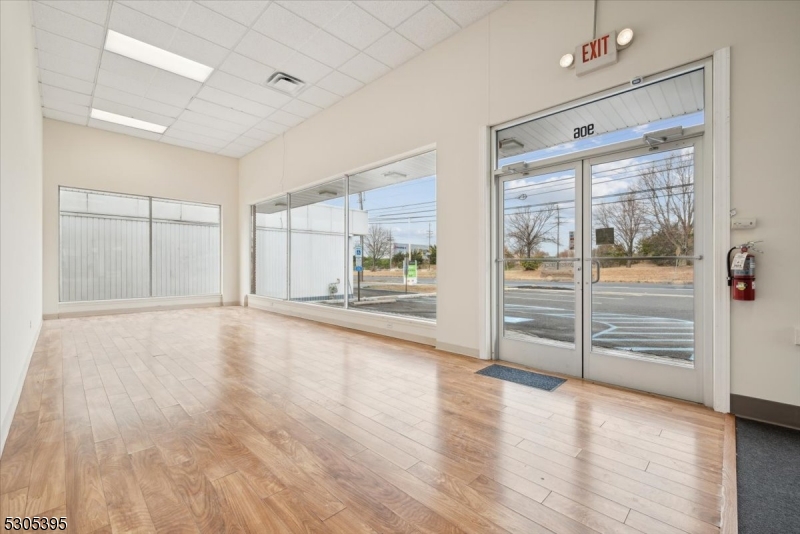 RT 22 EAST CORRIDORE - Commercial Sale