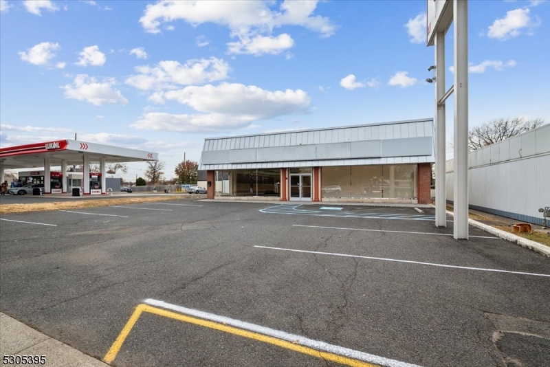 RT 22 EAST CORRIDORE - Commercial Sale