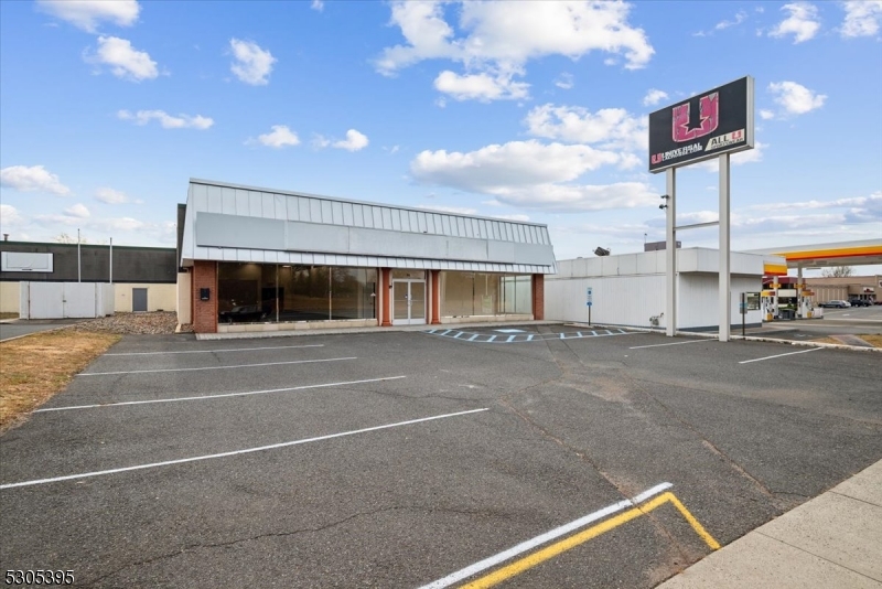 RT 22 EAST CORRIDORE - Commercial Sale