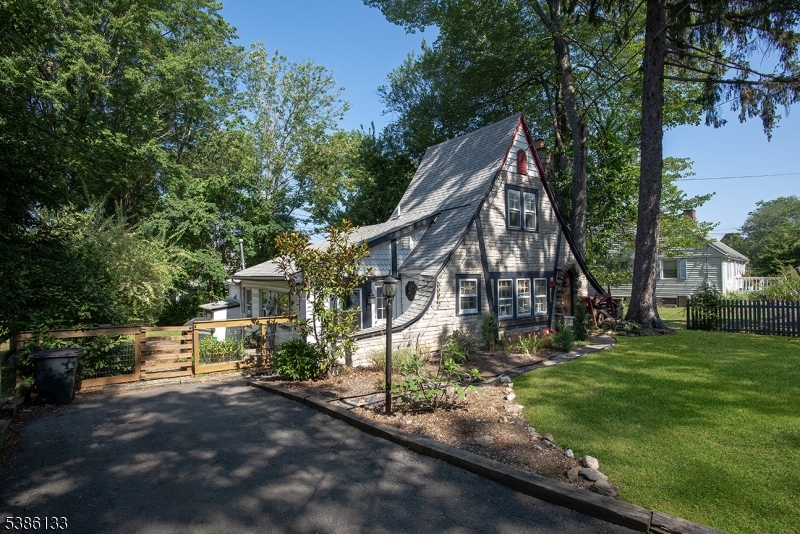 LAKE MOHAWK - Residential