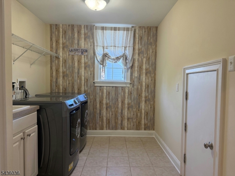 Madison Hill - Residential