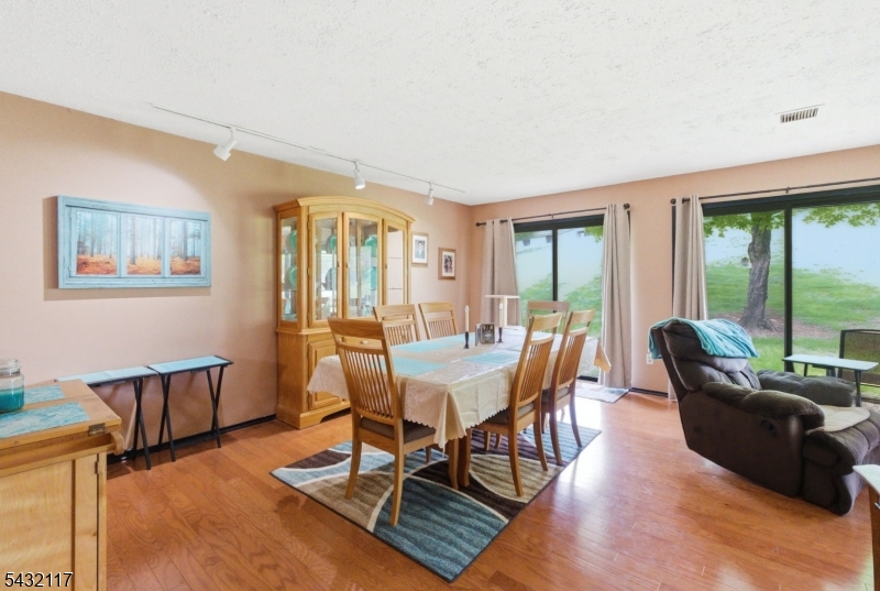 Oak Knoll - Residential