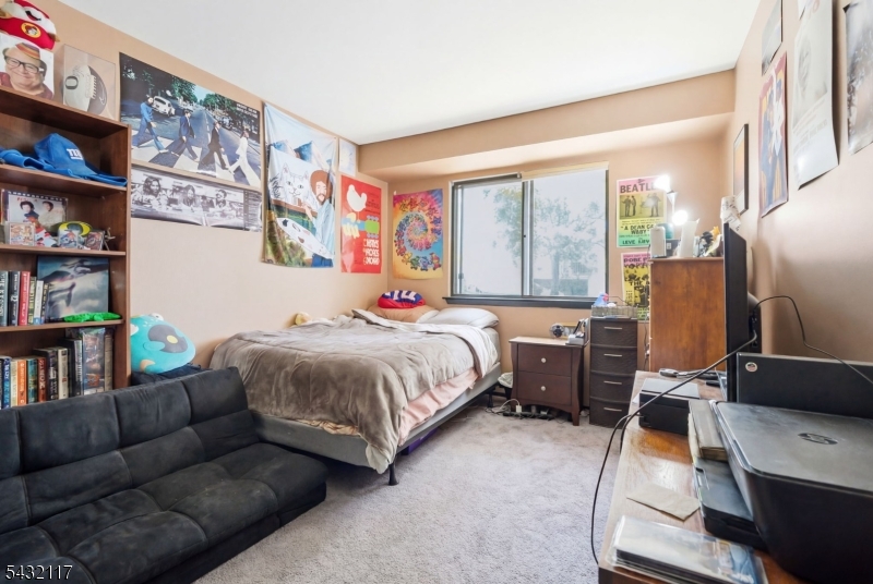 Oak Knoll - Residential