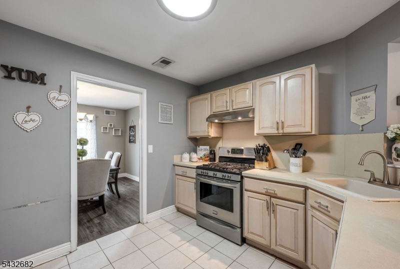 WATERS EDGE - Residential