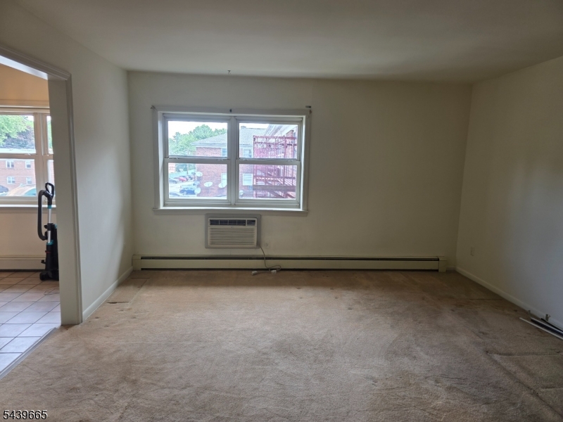 MANOR I CONDO - Residential