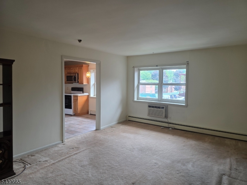 MANOR I CONDO - Residential