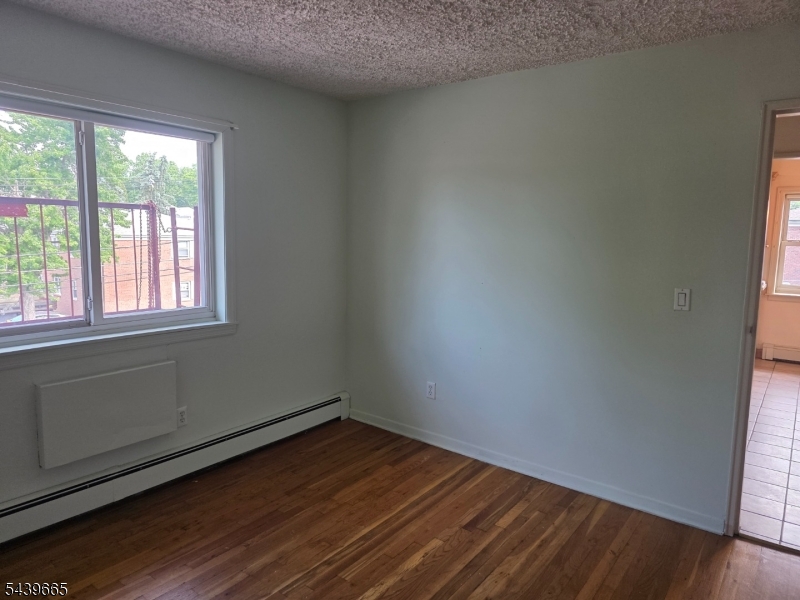 MANOR I CONDO - Residential